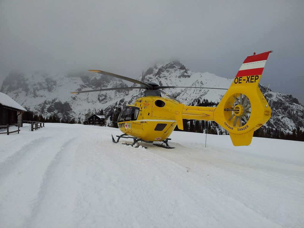 abbigliamento-freddo-estremo_soccorso abbigliamento freddo estremo: prevenzione