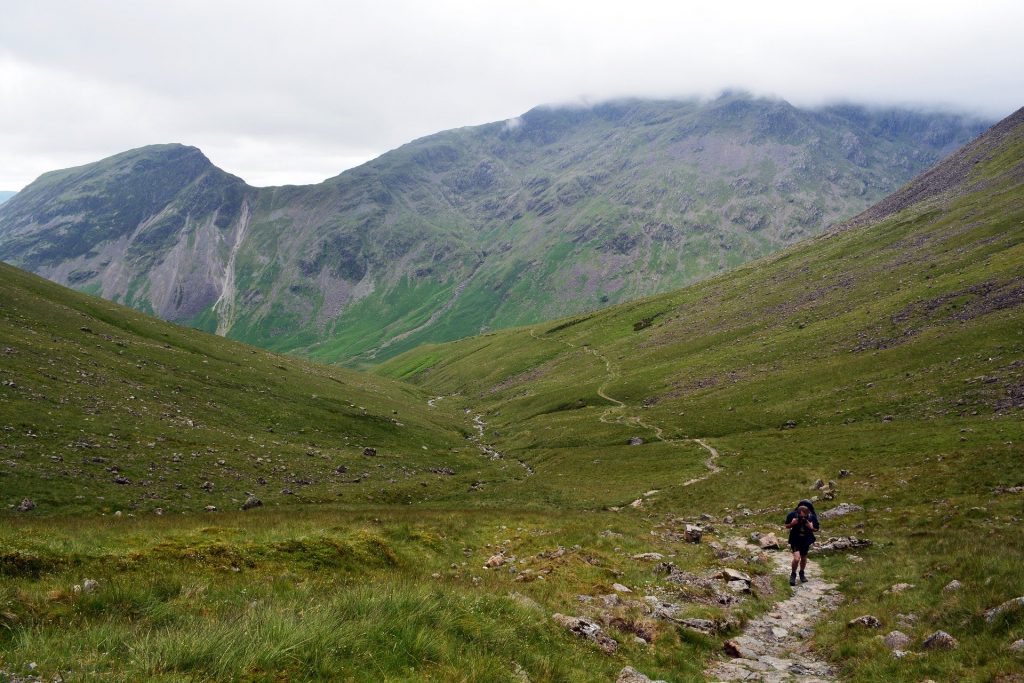 Camminare in Montagna rassoda i muscoli