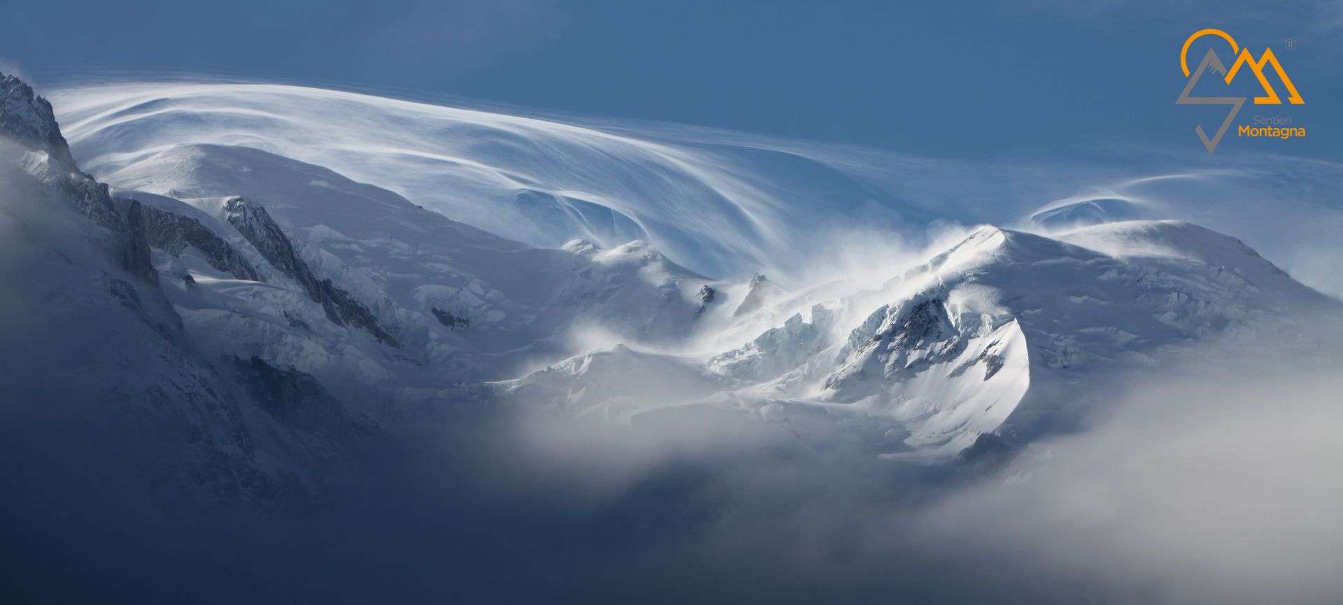 trekking in montagna in inverno